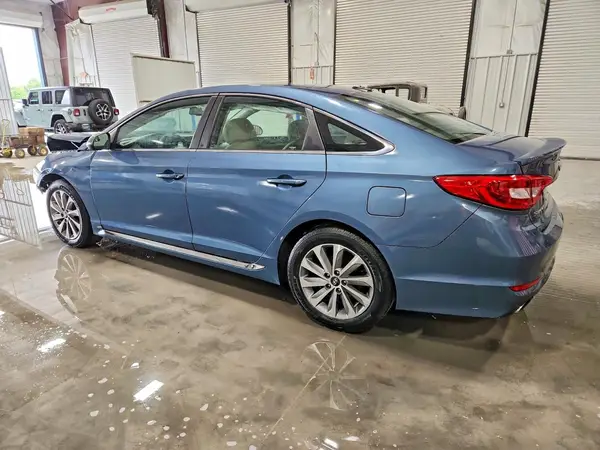 5NPE34AF9GH426581 2016 HYUNDAI SONATA - Image 2