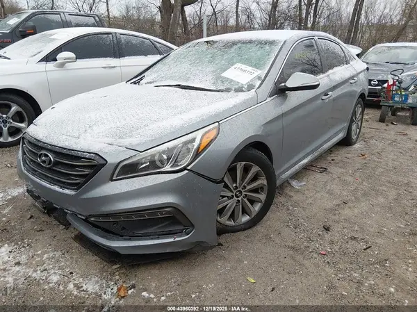 5NPE34AF9GH427522 2016 HYUNDAI SONATA - Image 2