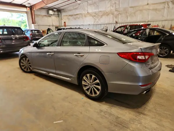 5NPE34AF9GH432395 2016 HYUNDAI SONATA - Image 2