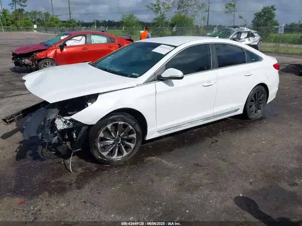 5NPE34AF9HH503273 2017 HYUNDAI SONATA - Image 2
