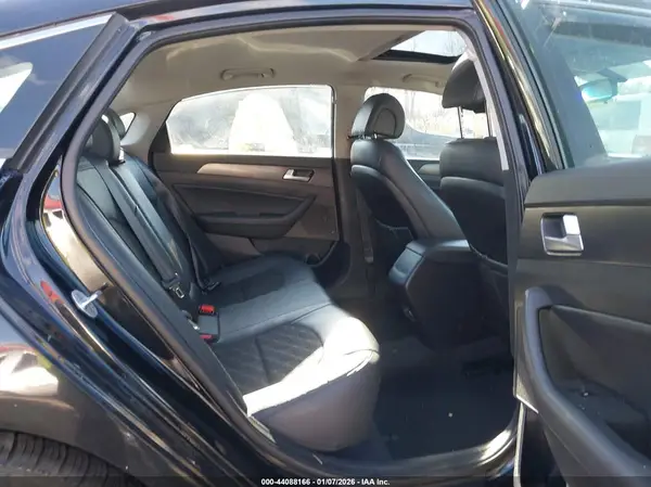 5NPE34AF9HH509557 2017 HYUNDAI SONATA - Image 8