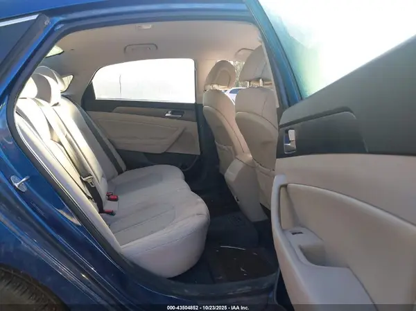 5NPE34AF9HH551596 2017 HYUNDAI SONATA - Image 8