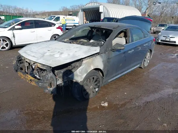 5NPE34AF9HH556619 2017 HYUNDAI SONATA - Image 2