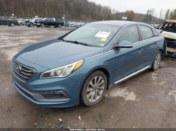 5NPE34AF9HH561576 2017 HYUNDAI SONATA - Image 2
