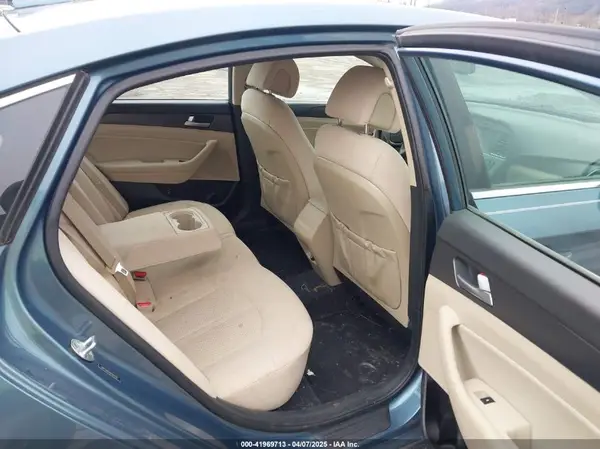 5NPE34AF9HH561576 2017 HYUNDAI SONATA - Image 8