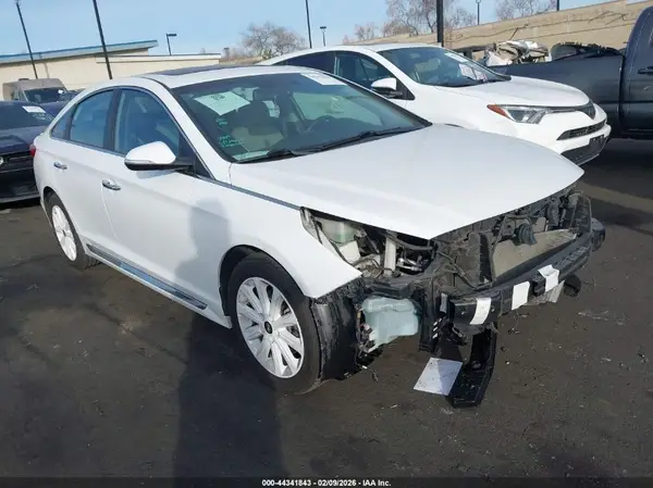 5NPE34AF9HH566163 2017 HYUNDAI SONATA - Image 1