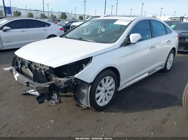 5NPE34AF9HH566163 2017 HYUNDAI SONATA - Image 2