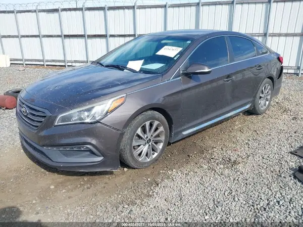 5NPE34AF9HH568009 2017 HYUNDAI SONATA - Image 2