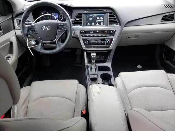 5NPE34AF9HH570424 2017 HYUNDAI SONATA - Image 8