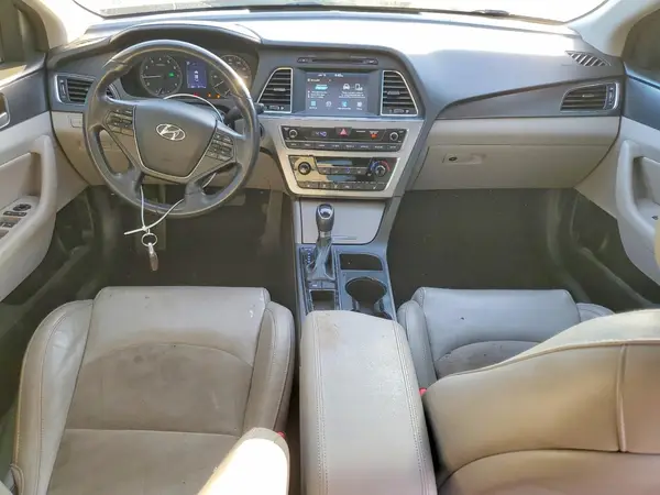 5NPE34AF9HH570438 2017 HYUNDAI SONATA - Image 8