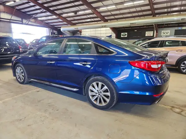 5NPE34AF9HH577521 2017 HYUNDAI SONATA - Image 2