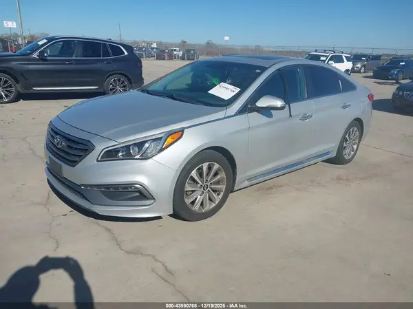 5NPE34AF9HH579981 2017 HYUNDAI SONATA - Image 2