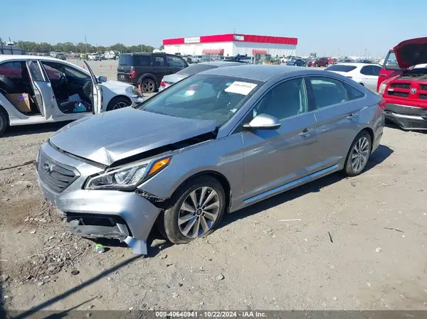 5NPE34AF9HH583979 2017 HYUNDAI SONATA - Image 2