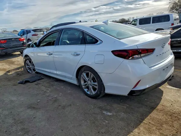 5NPE34AF9JH596821 2018 HYUNDAI SONATA - Image 2