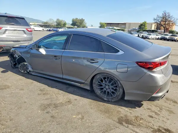 5NPE34AF9JH649811 2018 HYUNDAI SONATA - Image 2