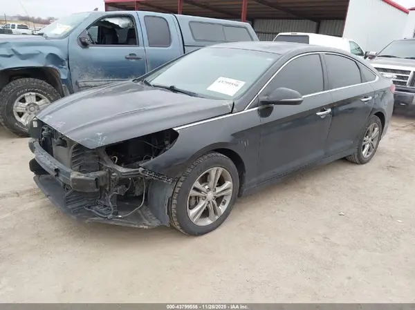 5NPE34AF9JH654233 2018 HYUNDAI SONATA - Image 2