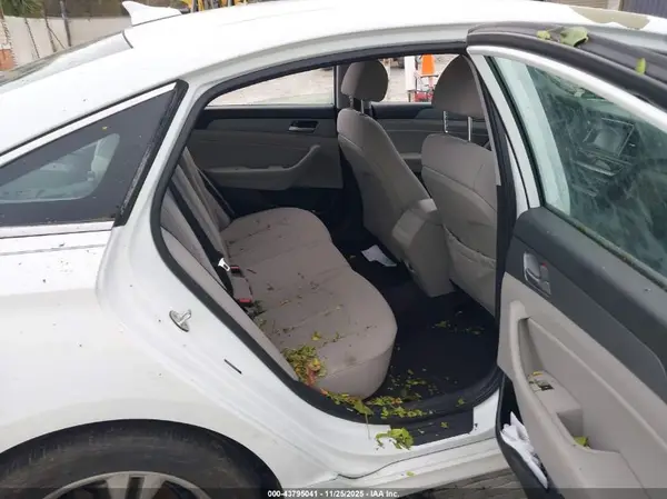 5NPE34AF9JH668262 2018 HYUNDAI SONATA - Image 8