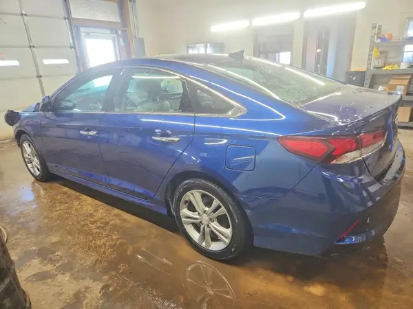 5NPE34AF9JH670318 2018 HYUNDAI SONATA - Image 2