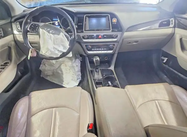5NPE34AF9JH670318 2018 HYUNDAI SONATA - Image 8