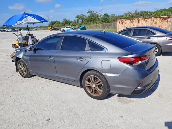 5NPE34AF9JH672800 2018 HYUNDAI SONATA - Image 2