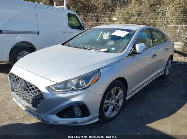 5NPE34AF9JH685501 2018 HYUNDAI SONATA - Image 2