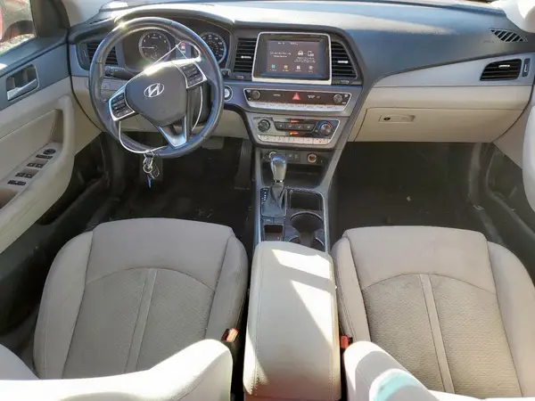5NPE34AF9JH685904 2018 HYUNDAI SONATA - Image 8