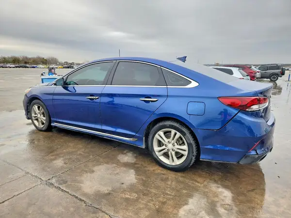 5NPE34AF9JH701597 2018 HYUNDAI SONATA - Image 2