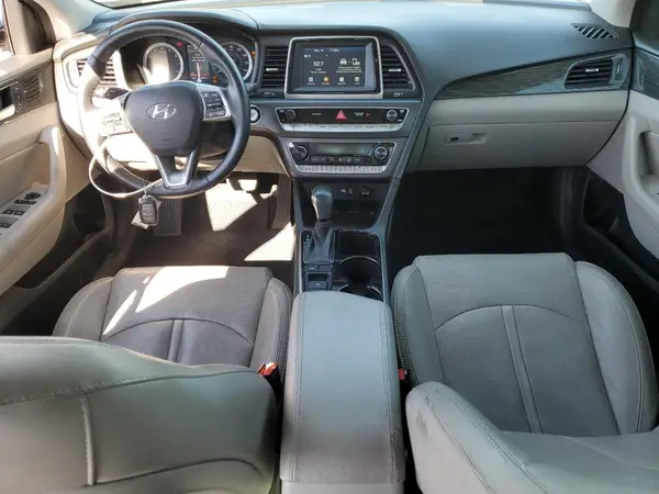 5NPE34AF9JH705116 2018 HYUNDAI SONATA - Image 8
