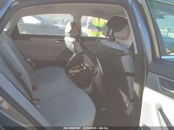5NPE34AF9JH709361 2018 HYUNDAI SONATA - Image 8