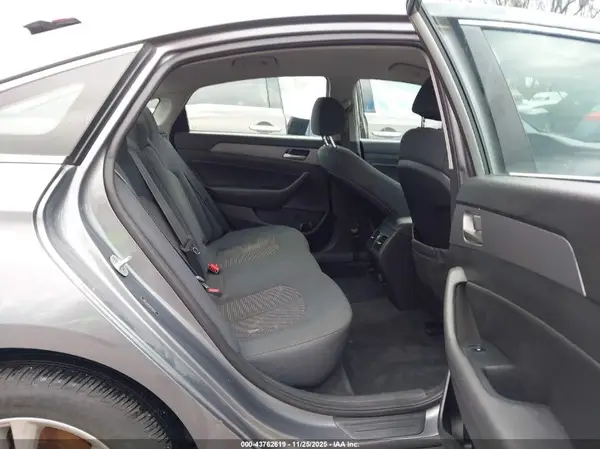 5NPE34AF9KH760067 2019 HYUNDAI SONATA - Image 8
