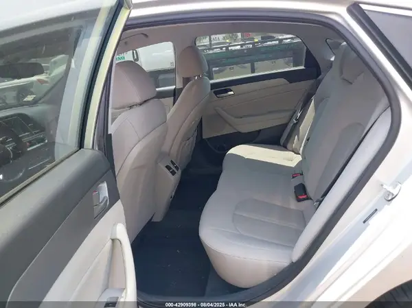 5NPE34AF9KH808537 2019 HYUNDAI SONATA - Image 8