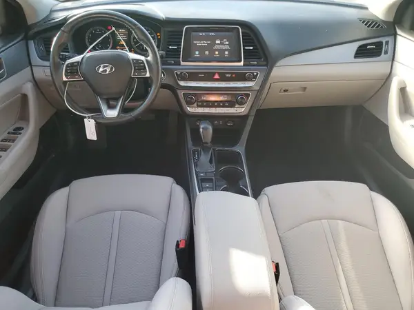 5NPE34AF9KH820784 2019 HYUNDAI SONATA - Image 8