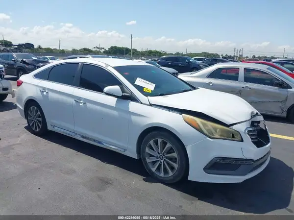 5NPE34AFXGH278621 2016 HYUNDAI SONATA - Image 1