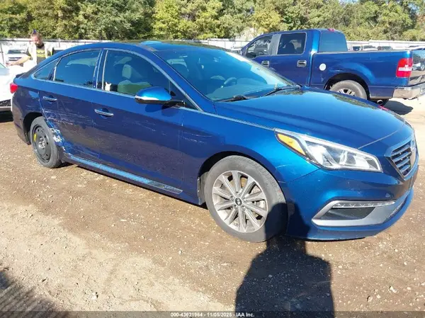 5NPE34AFXGH289828 2016 HYUNDAI SONATA - Image 1