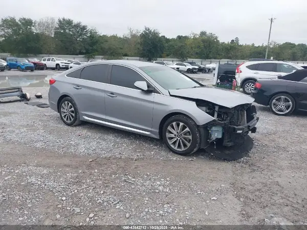 5NPE34AFXGH313156 2016 HYUNDAI SONATA - Image 1