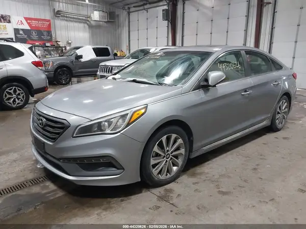 5NPE34AFXGH320463 2016 HYUNDAI SONATA - Image 2