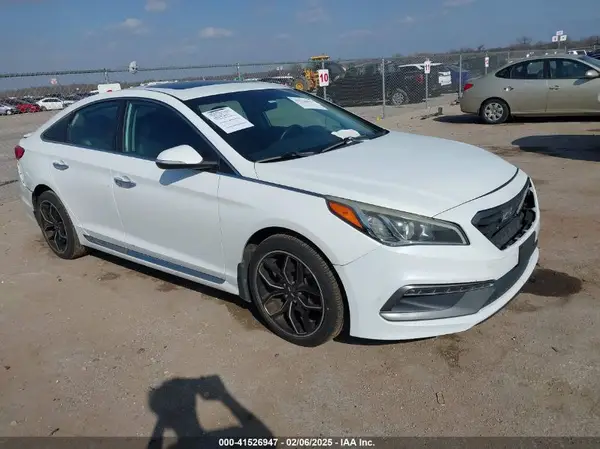 5NPE34AFXGH323962 2016 HYUNDAI SONATA - Image 1