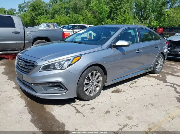 5NPE34AFXGH345623 2016 HYUNDAI SONATA - Image 2