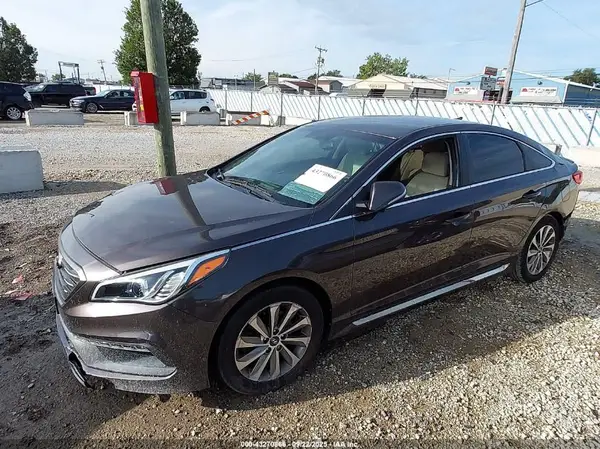5NPE34AFXGH352488 2016 HYUNDAI SONATA - Image 2