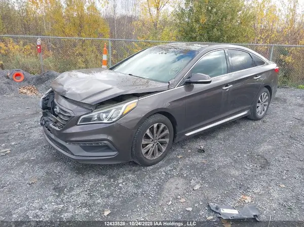 5NPE34AFXGH379884 2016 HYUNDAI SONATA - Image 2