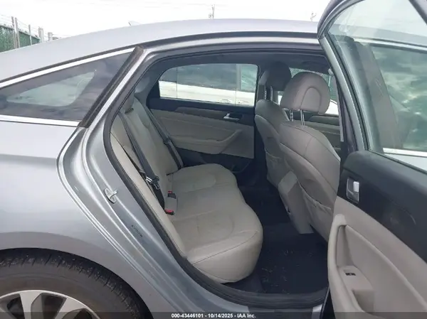 5NPE34AFXGH401785 2016 HYUNDAI SONATA - Image 8