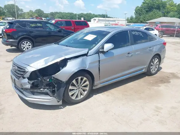 5NPE34AFXGH430574 2016 HYUNDAI SONATA - Image 2