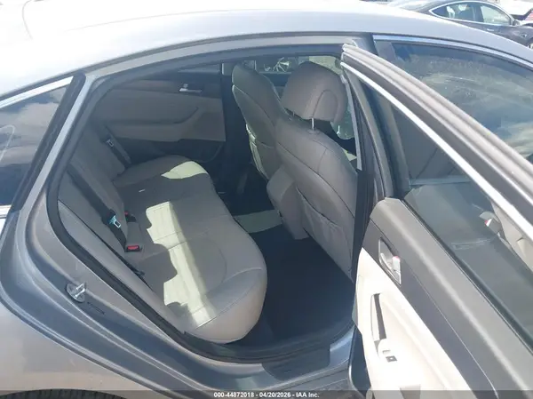 5NPE34AFXHH449000 2017 HYUNDAI SONATA - Image 8
