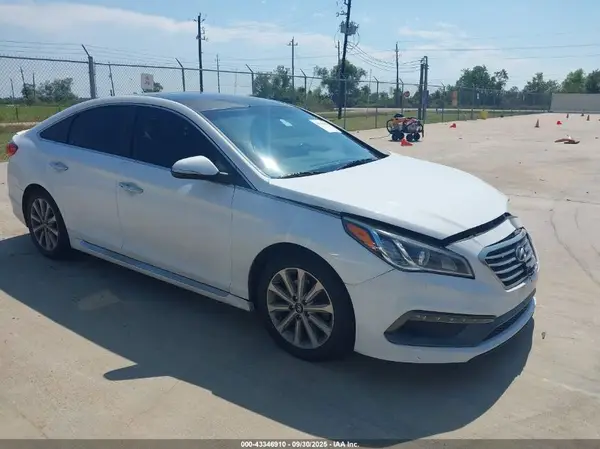 5NPE34AFXHH456528 2017 HYUNDAI SONATA - Image 1