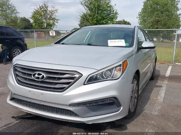 5NPE34AFXHH457825 2017 HYUNDAI SONATA - Image 2