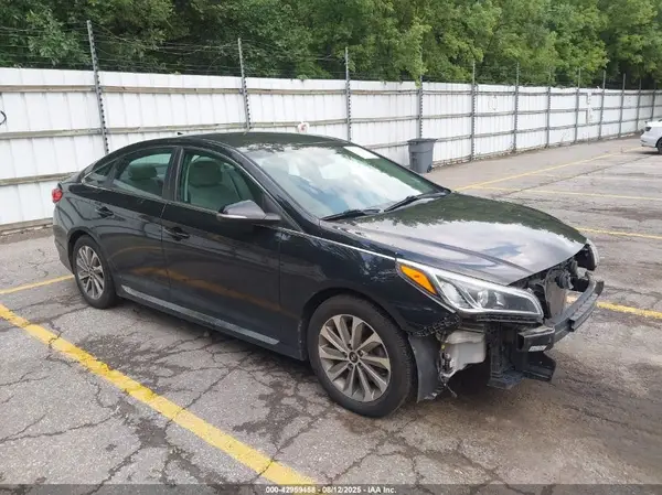 5NPE34AFXHH510474 2017 HYUNDAI SONATA - Image 1