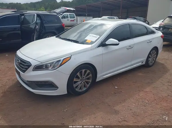 5NPE34AFXHH557617 2017 HYUNDAI SONATA - Image 2