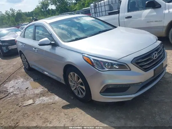 5NPE34AFXHH585210 2017 HYUNDAI SONATA - Image 1