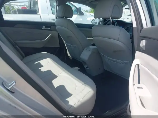 5NPE34AFXHH585210 2017 HYUNDAI SONATA - Image 8