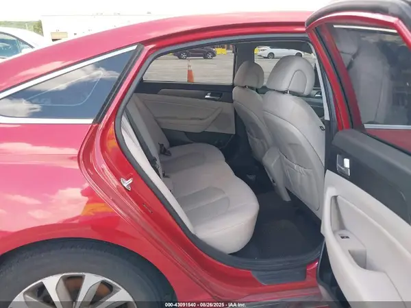 5NPE34AFXHH589628 2017 HYUNDAI SONATA - Image 8